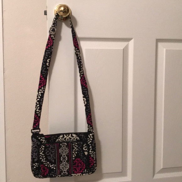Vera Bradley Handbags - Vera Bradley Small Cross Body Bag